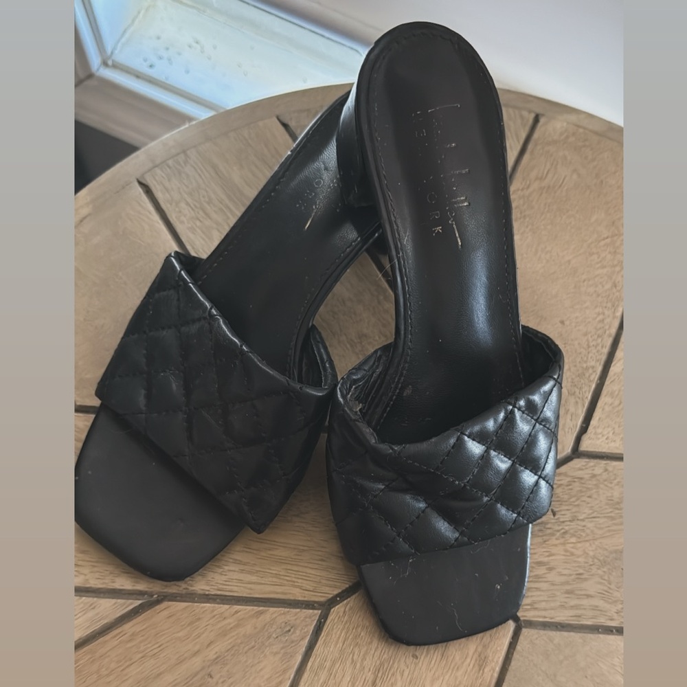 Black Quilted wedge 6 1/2